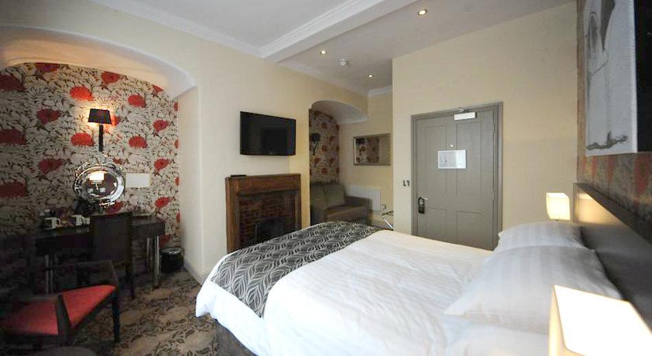 The Bull Hotel Stony Stratford Extérieur photo