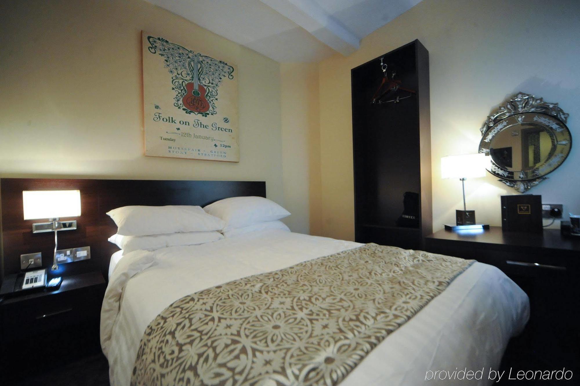 The Bull Hotel Stony Stratford Extérieur photo